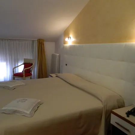 Roma 3*